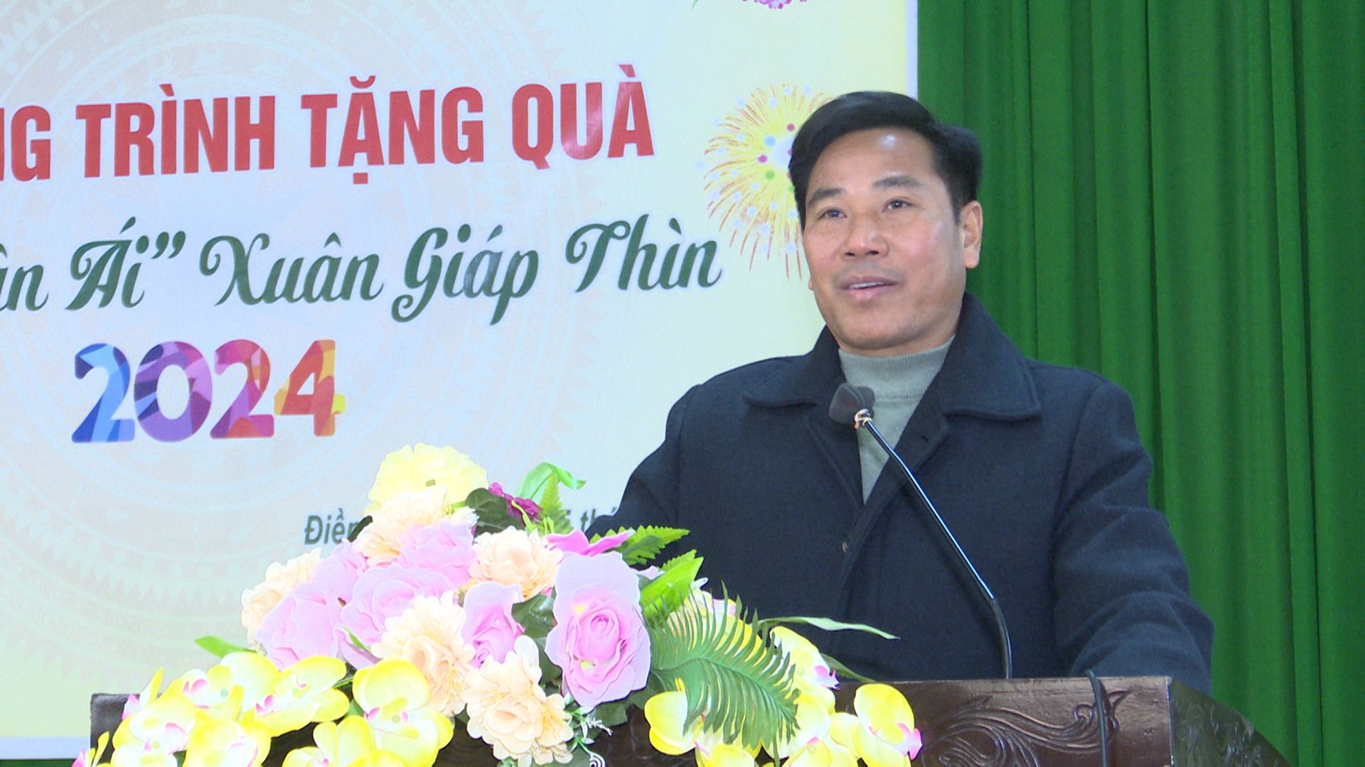 Red Cross Ba Thuoc charity work 1